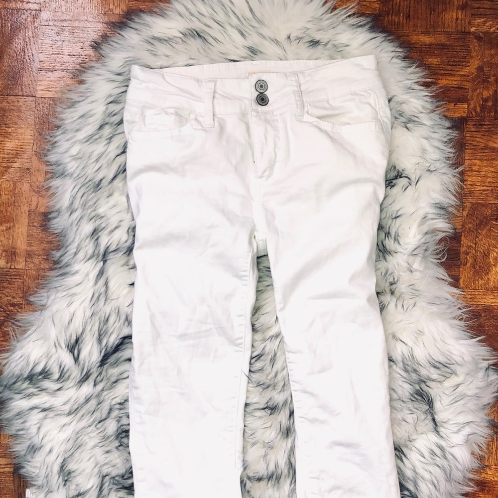 white ankle jeans